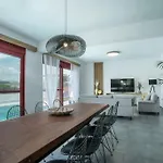 Villa Sundalucky Afantou