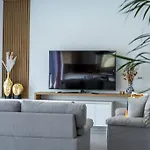 ヴィラ Sundalucky アファンドウ
